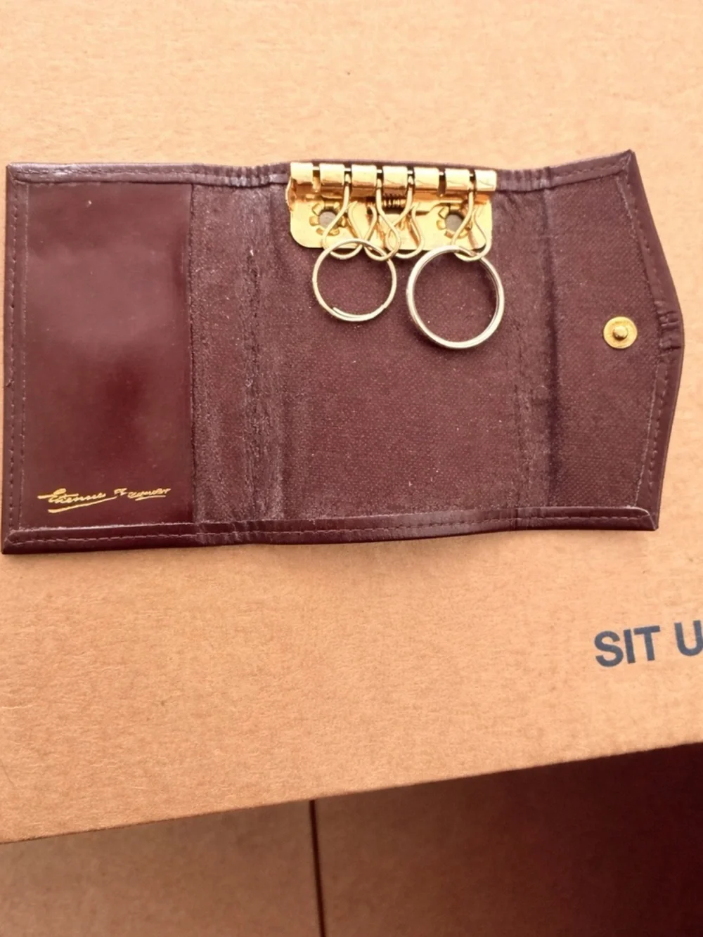 Vtg Etienne Aigner Burgundy Leather key holder Card Wallet - Picture 4 of 4
